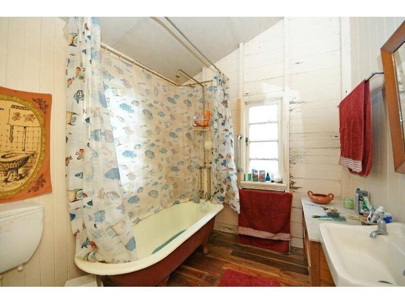 45 Laura Street, Highgate Hill QLD 4101