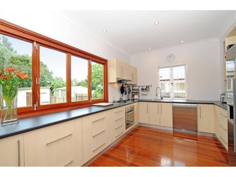 21 Allamanda Street, Fairfield QLD 4103