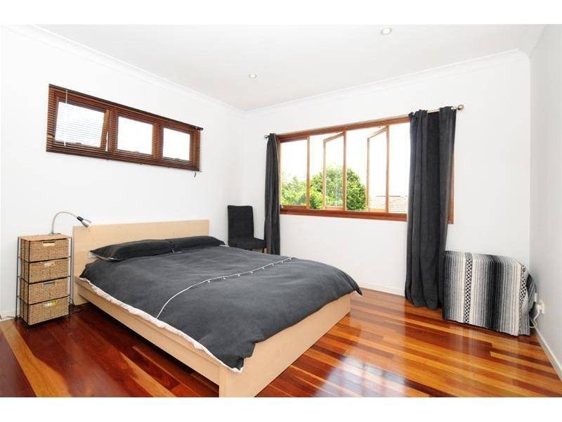 21 Allamanda Street, Fairfield QLD 4103