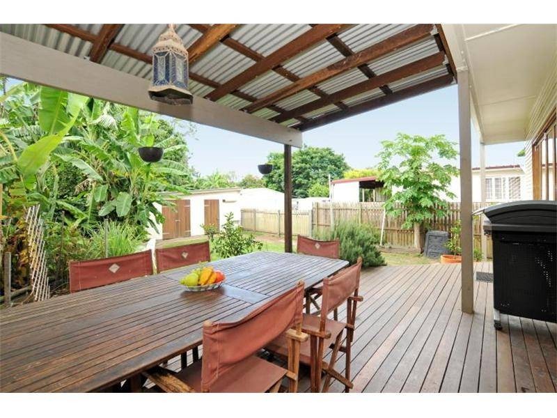 21 Allamanda Street, Fairfield QLD 4103