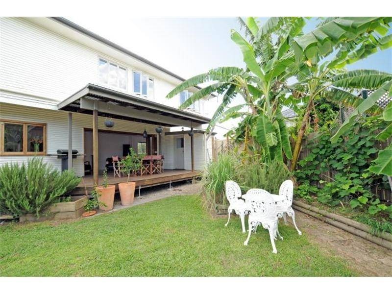 21 Allamanda Street, Fairfield QLD 4103