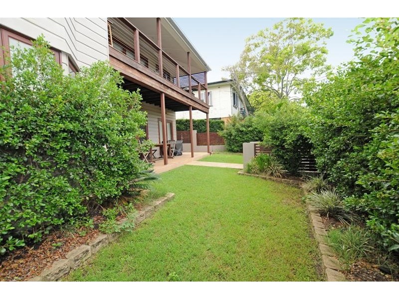 156 Gladstone Road (Entry via 7B Rosary Crescent), Highgate Hill QLD 4101