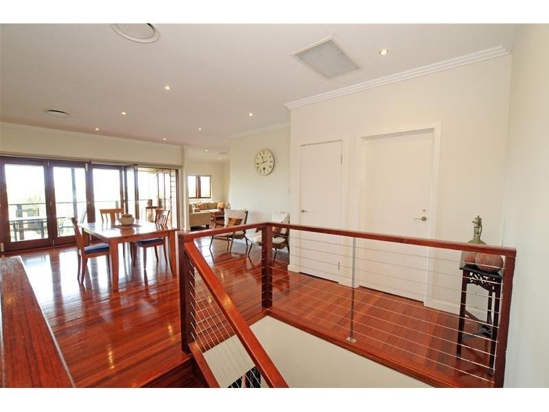 156 Gladstone Road (Entry via 7B Rosary Crescent), Highgate Hill QLD 4101