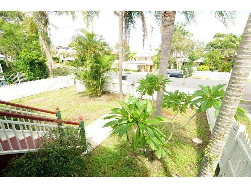 19 Heidelberg Street, East Brisbane QLD 4169