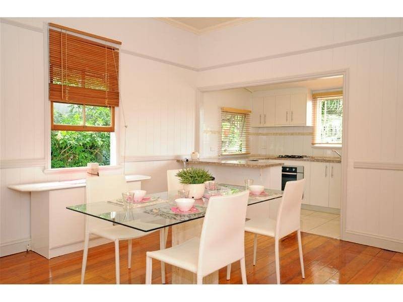 19 Heidelberg Street, East Brisbane QLD 4169