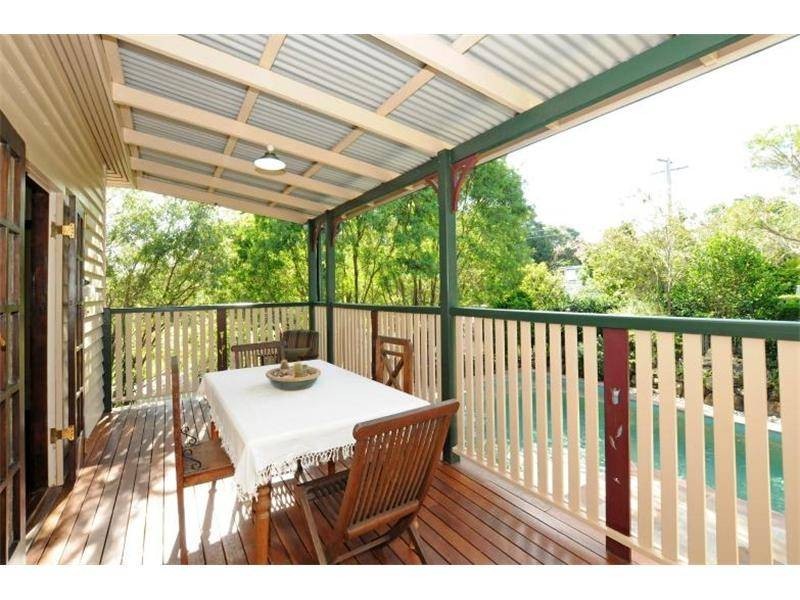 18 Cottenham Street, Fairfield QLD 4103