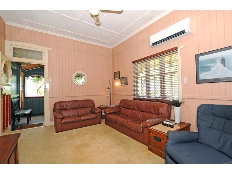 61 Raby Road, Coorparoo QLD 4151