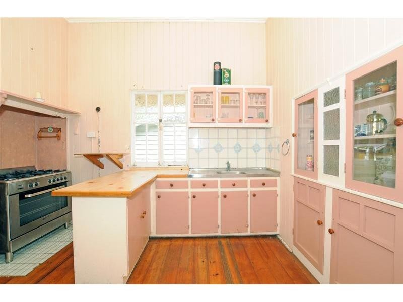 61 Raby Road, Coorparoo QLD 4151