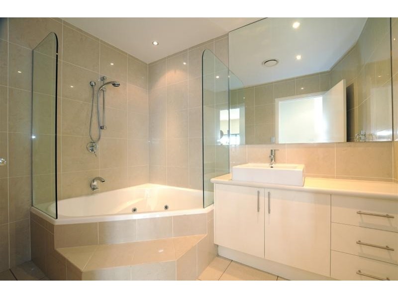 1802/30 Tank Street, Brisbane QLD 4000