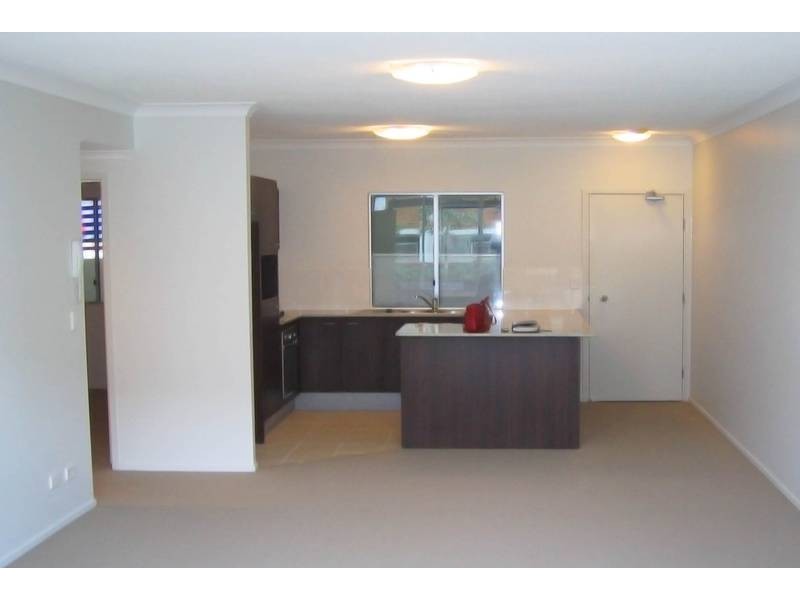 2/82 Berwick Street, Fortitude Valley QLD 4006