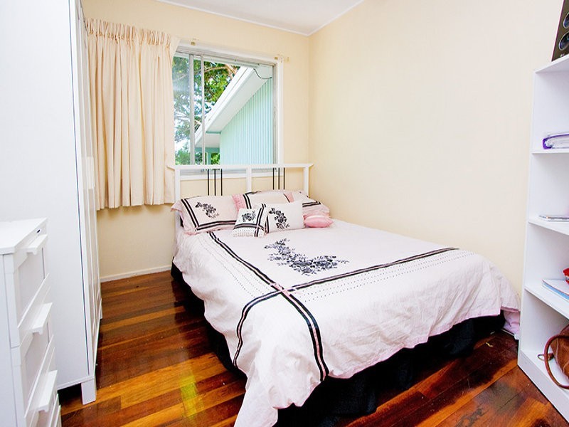 46 Almeida Street, Indooroopilly QLD 4068