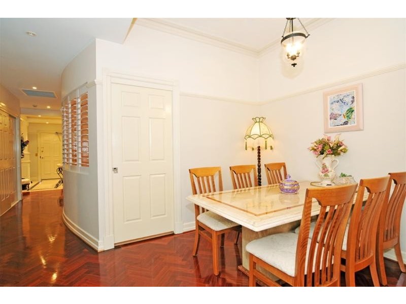 10/208 Adelaide Street, Brisbane QLD 4000