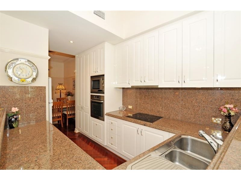 10/208 Adelaide Street, Brisbane QLD 4000