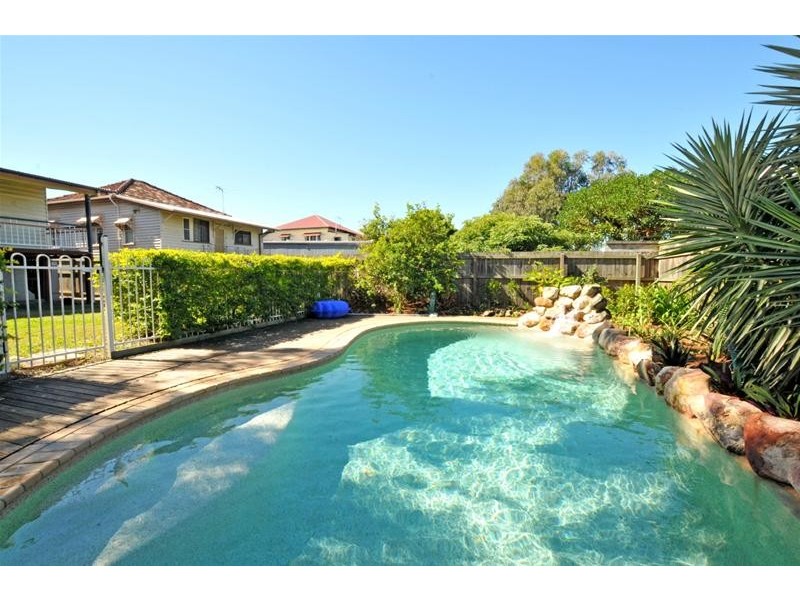 116 Albion Road, Windsor QLD 4030