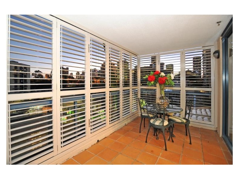 17/55 Darragh Street, Kangaroo Point QLD 4169