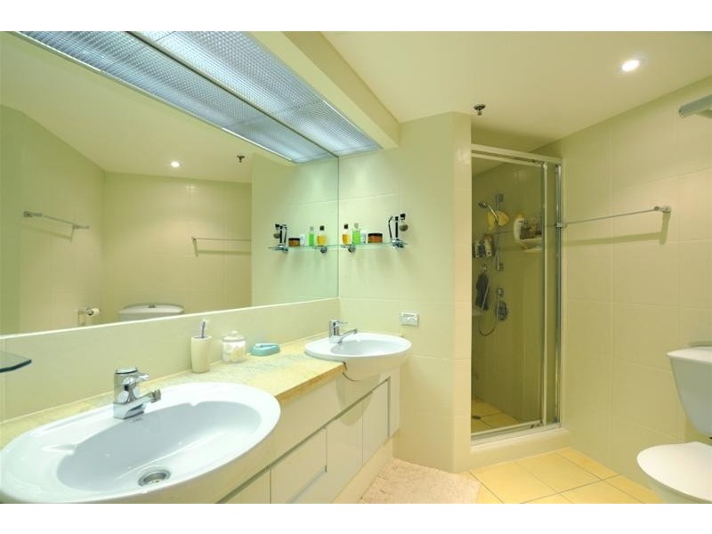 17/55 Darragh Street, Kangaroo Point QLD 4169