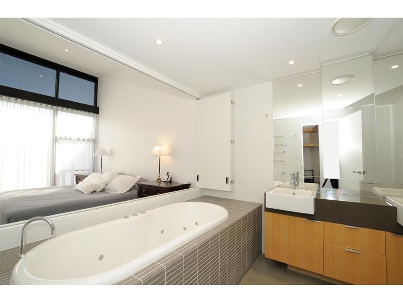 107/10 Pidgeon Close, West End QLD 4101