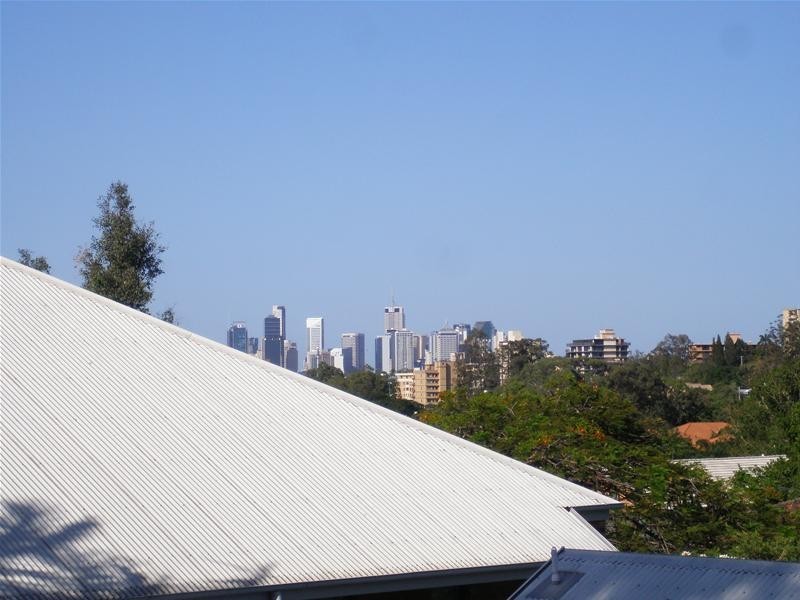 28 Sundridge Street, Taringa QLD 4068