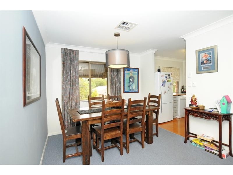 28 Sundridge Street, Taringa QLD 4068