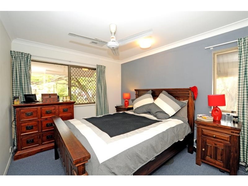 28 Sundridge Street, Taringa QLD 4068