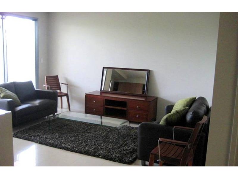 1/130 Gray Road, West End QLD 4101