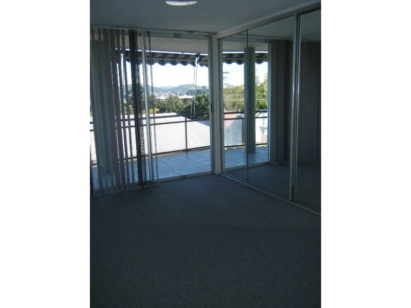 67 Hampstead, Highgate Hill QLD 4101