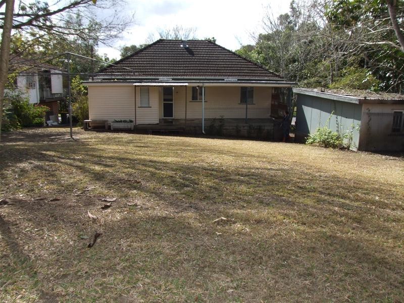 195 Strong Avenue, Graceville QLD 4075