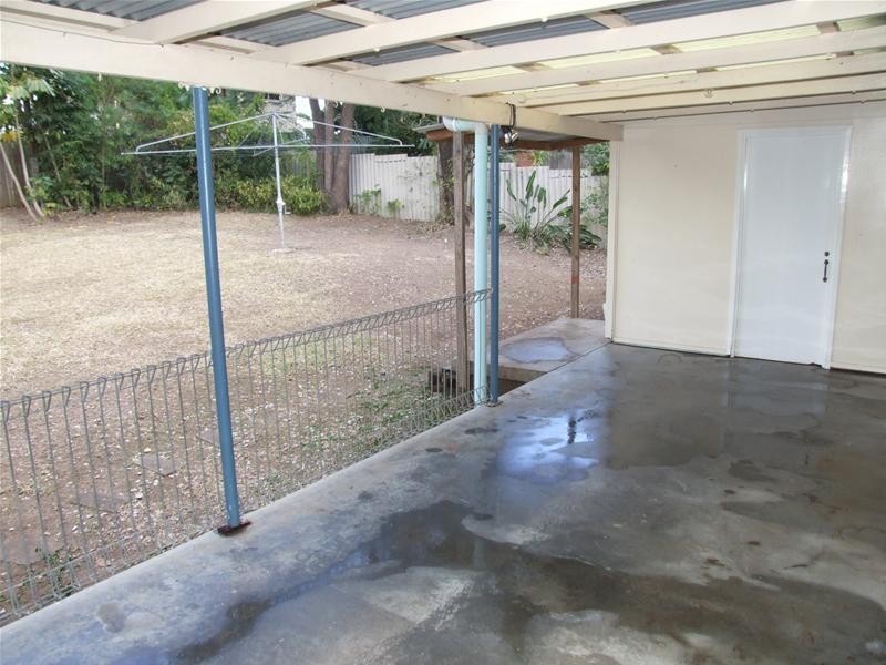 195 Strong Avenue, Graceville QLD 4075