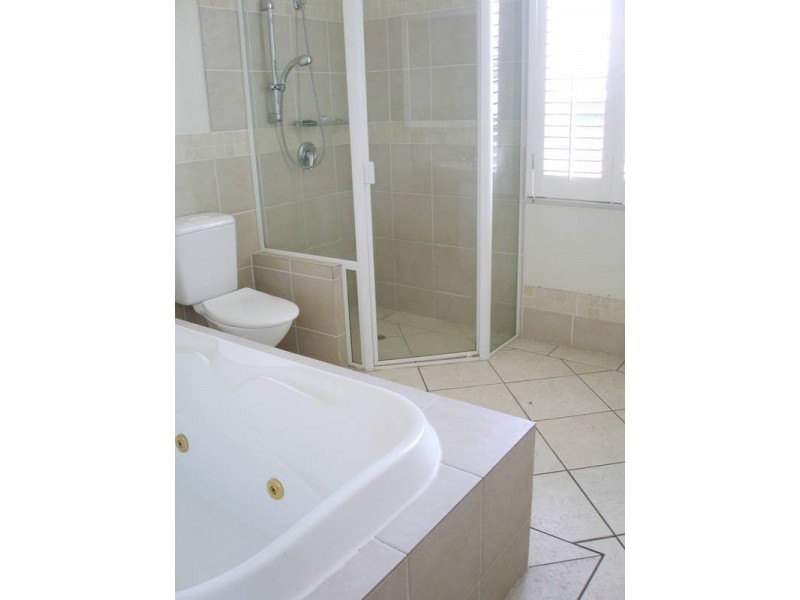 Woolloongabba QLD 4102