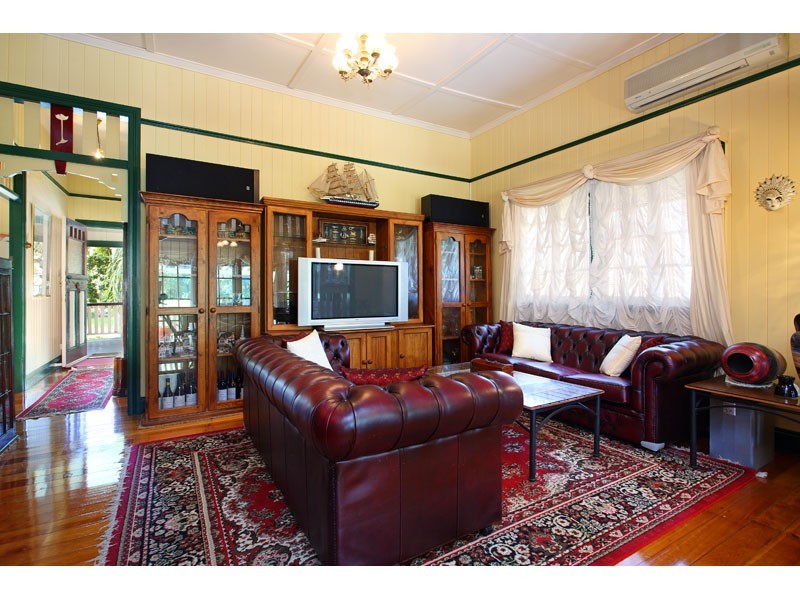 14 Arras Street, Yeronga QLD 4104