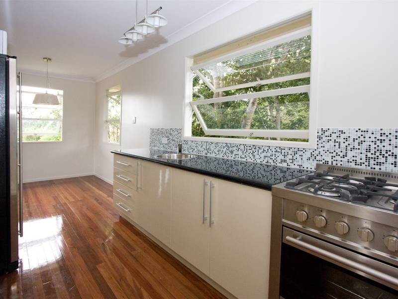 108a Brougham Street, Fairfield QLD 4103