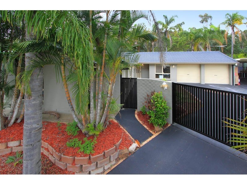 9 Lutea Close, Regents Park QLD 4118