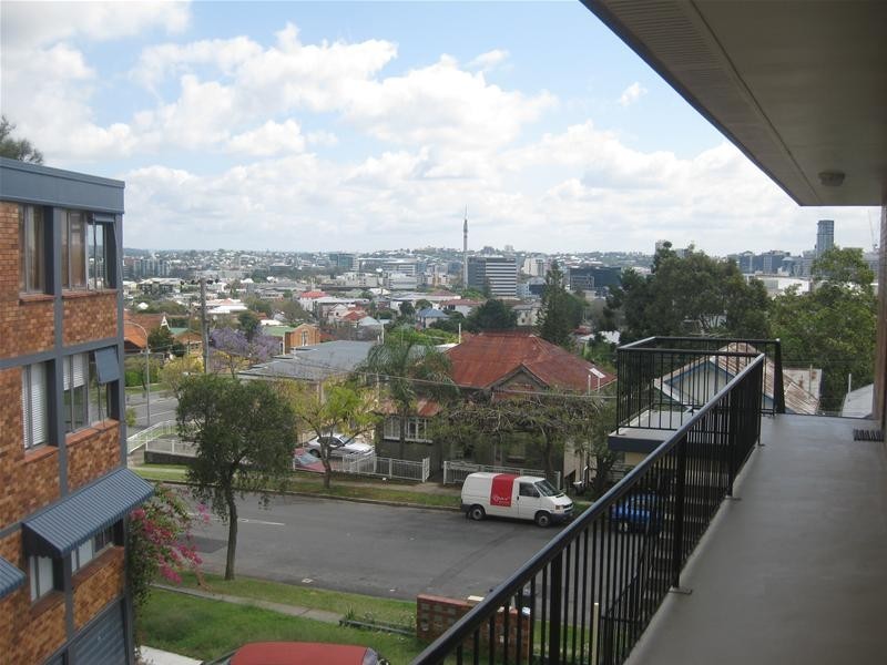 17/50 Hampstead Road, Highgate Hill QLD 4101