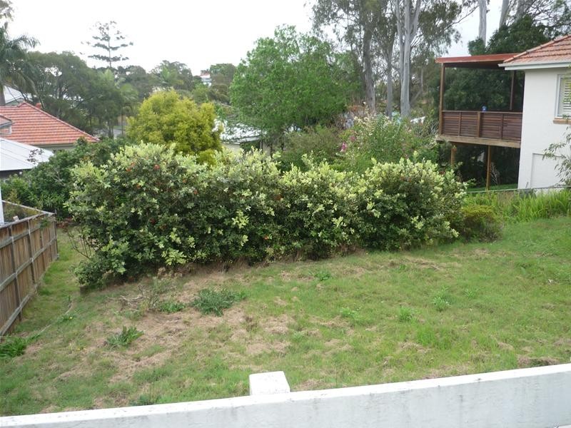 15 Eastwell Street, Coorparoo QLD 4151