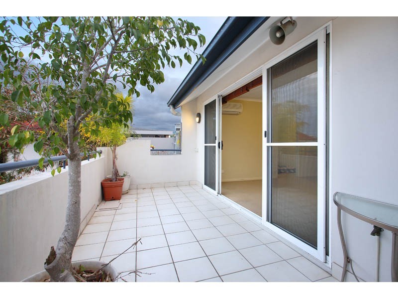 7/25 Edmondstone Street, South Brisbane QLD 4101