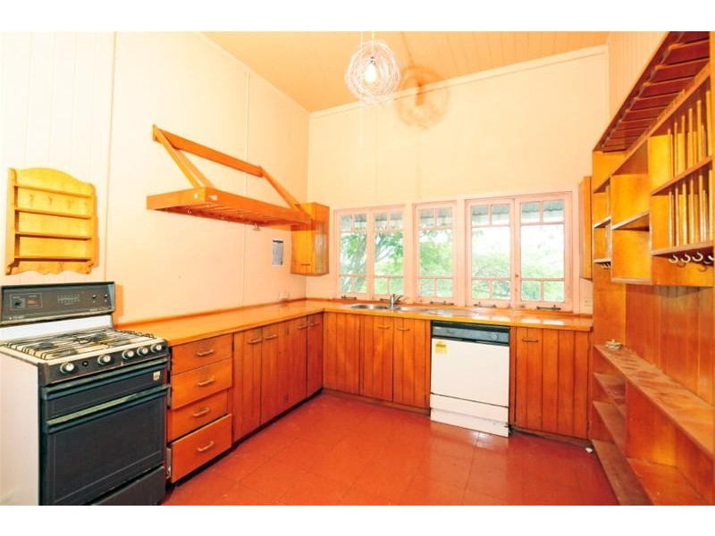 47 Laura Street (enter from Strath Street), Highgate Hill QLD 4101