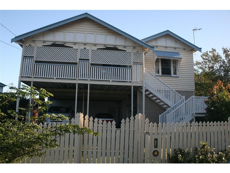 22 Clive Street, Annerley QLD 4103