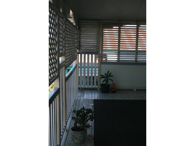 22 Clive Street, Annerley QLD 4103