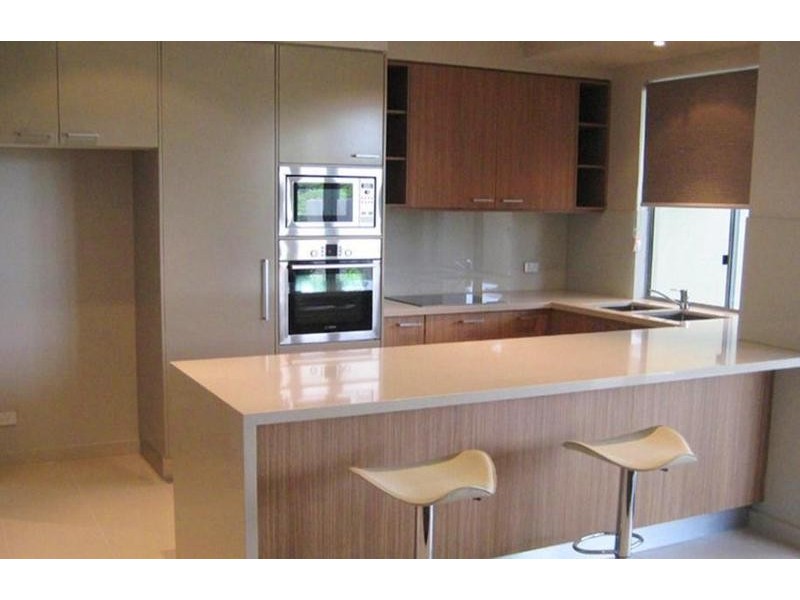 2/130 Gray Road, West End QLD 4101