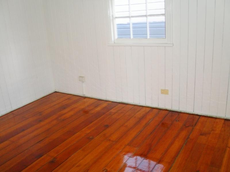 67 Juliette St, Greenslopes QLD 4120