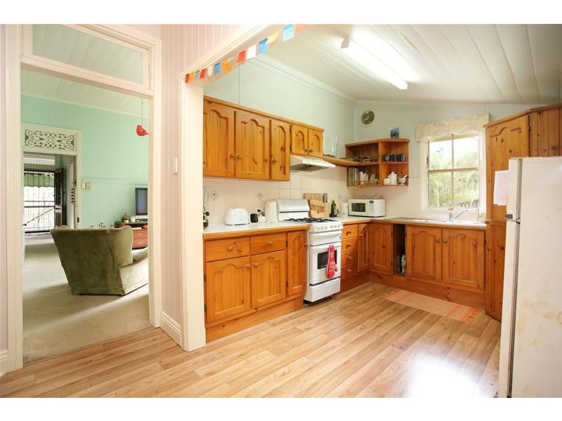 31 Laura Street, Highgate Hill QLD 4101