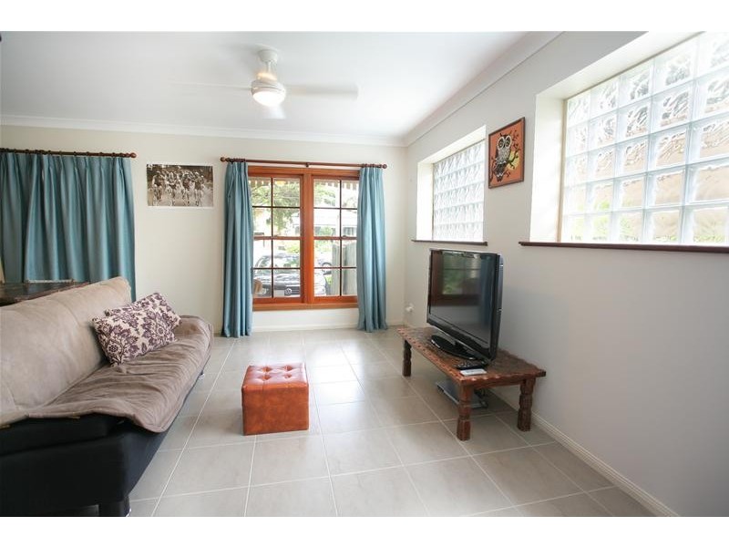 31 Laura Street, Highgate Hill QLD 4101