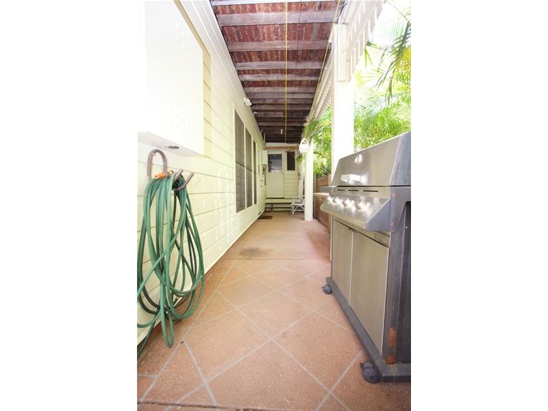 31 Laura Street, Highgate Hill QLD 4101