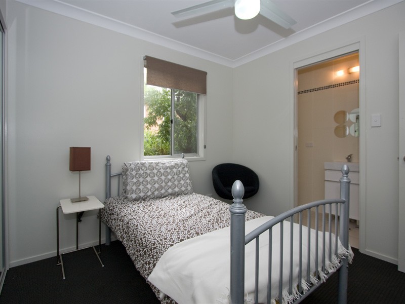 2 & 3/108 Brougham Street, Fairfield QLD 4103