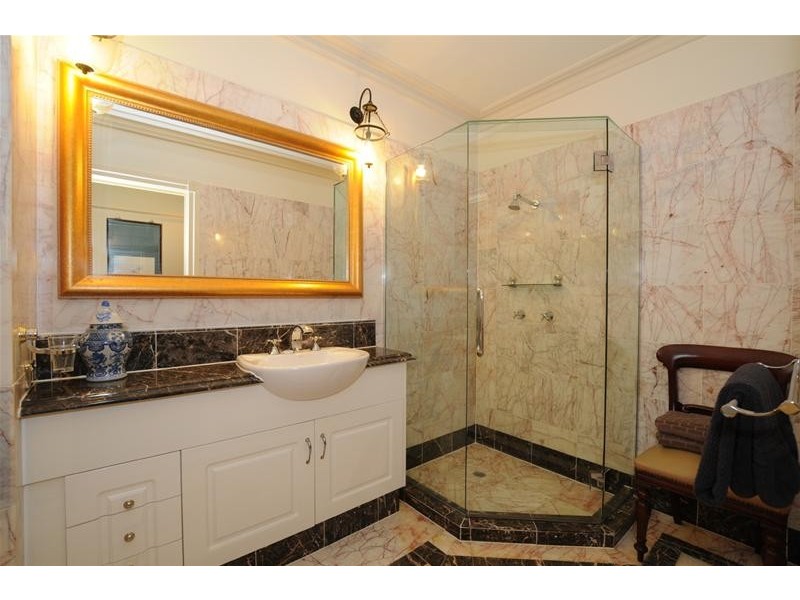 17/208 Adelaide Street, Brisbane QLD 4000