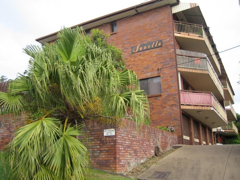 3 Curd St, Greenslopes QLD 4120