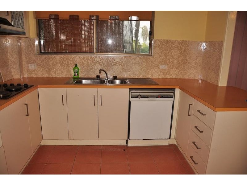 3 Curd St, Greenslopes QLD 4120