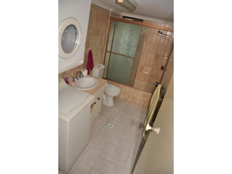 3 Curd St, Greenslopes QLD 4120