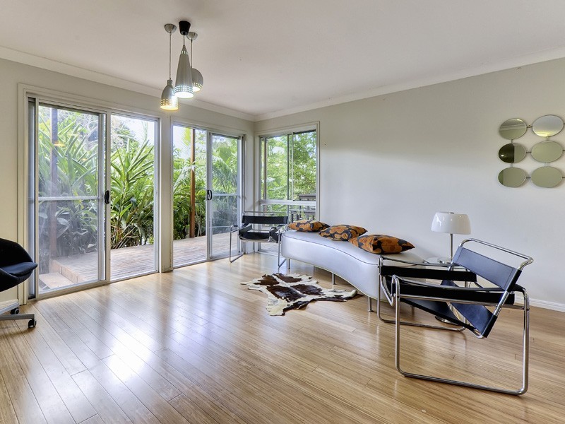 108 Brougham St, Fairfield QLD 4103