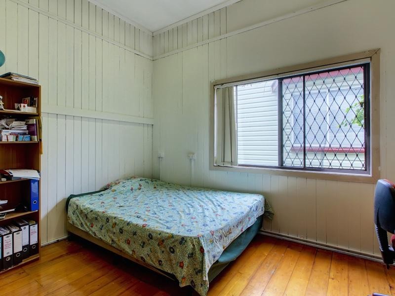 5 Park Road West, Dutton Park QLD 4102